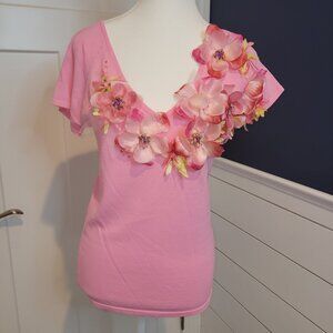 Beautiful pink spring-summer top with  applique flowers